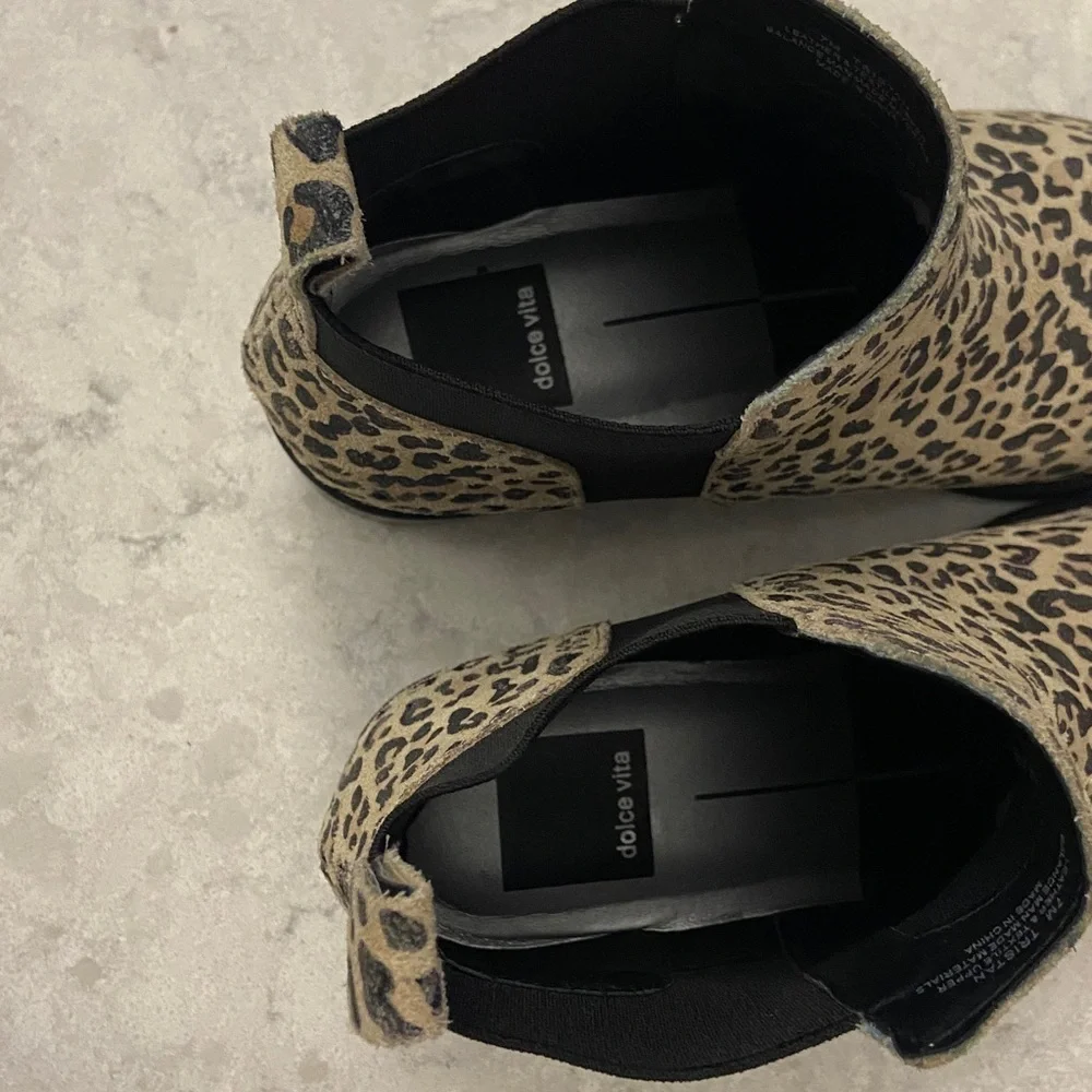 Sale! Dolce Vita Tan Leopard Suede Ankle Booties, size 7 - Picture 8 of 11